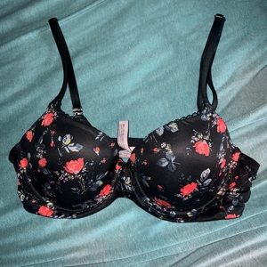 Victoria’s Secret Body by Victoria Lined Demi Bra